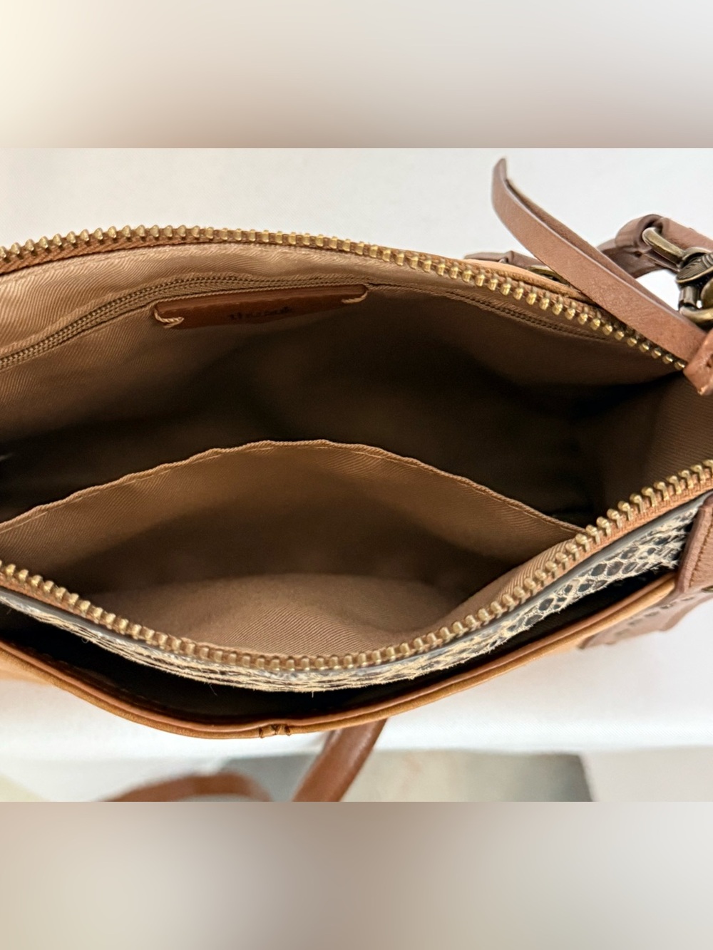 The Sak Sanibel Tan Leather Snakeskin Crossbody Bag Pockets - Picture 11 of 11